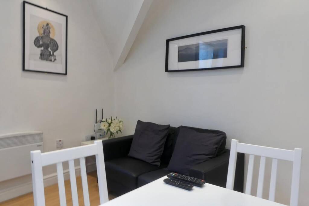 2 Bedroom Apartment Nr City Centre, Uni & Parks Cardiff Exterior foto